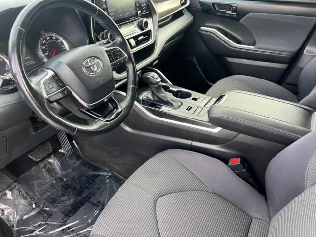 used 2021 Toyota Highlander car, priced at $26,249