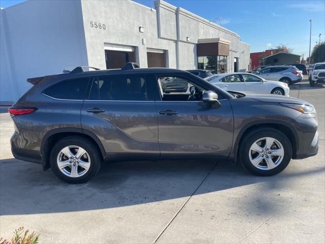 used 2021 Toyota Highlander car, priced at $27,495