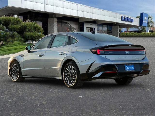 new 2025 Hyundai Sonata Hybrid car, priced at $28,690