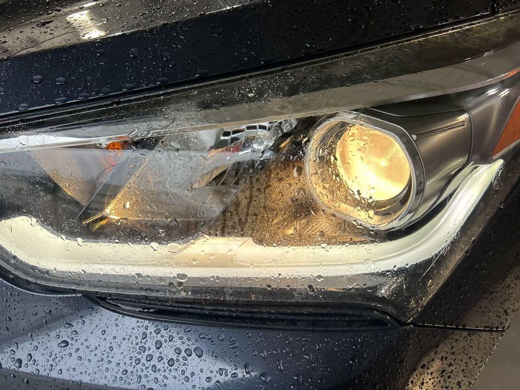 used 2018 Hyundai Santa Fe car, priced at $11,999