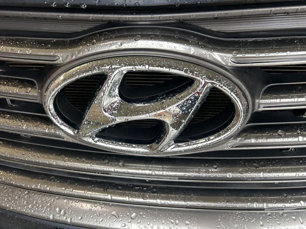 used 2018 Hyundai Santa Fe car, priced at $11,999