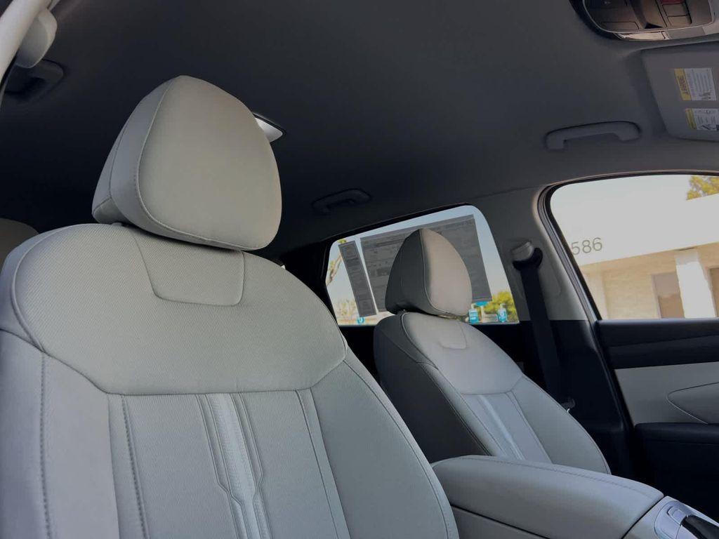 new 2025 Hyundai Tucson car, priced at $27,940