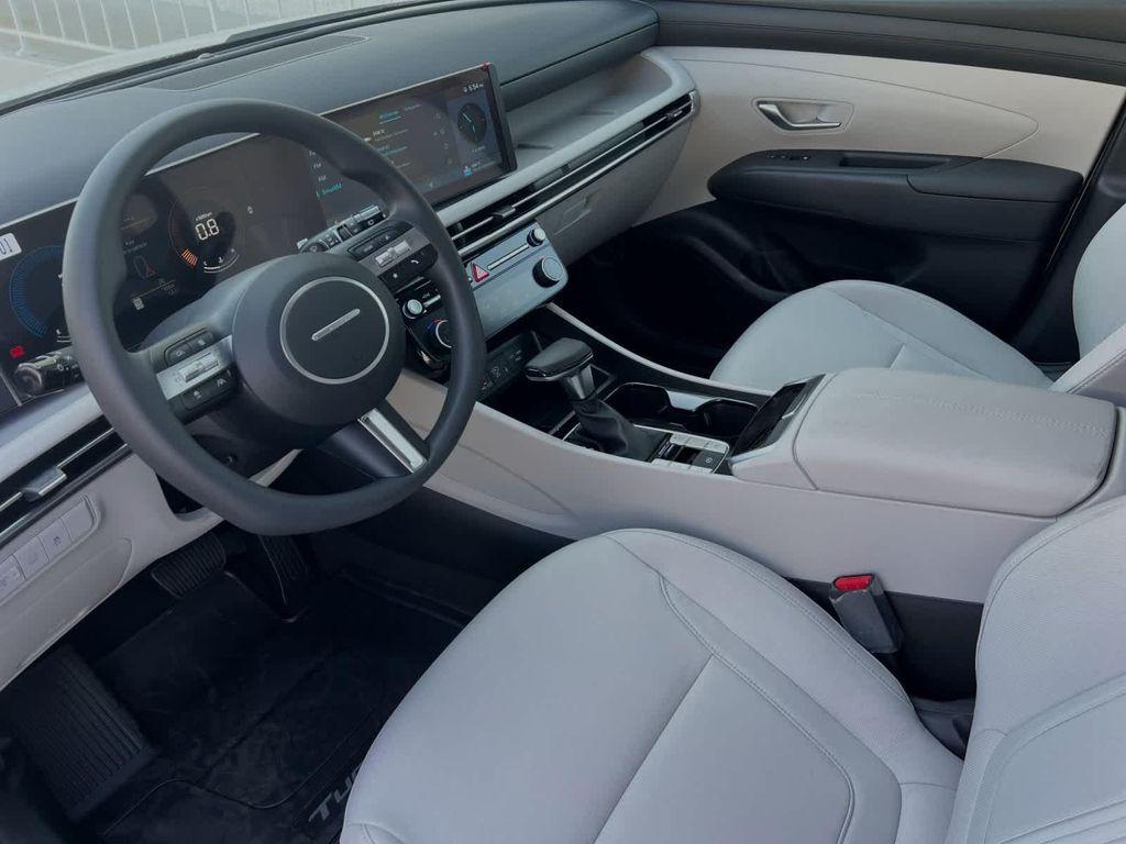 new 2025 Hyundai Tucson car, priced at $27,940