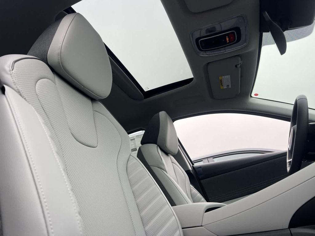 new 2025 Hyundai Elantra car, priced at $25,780