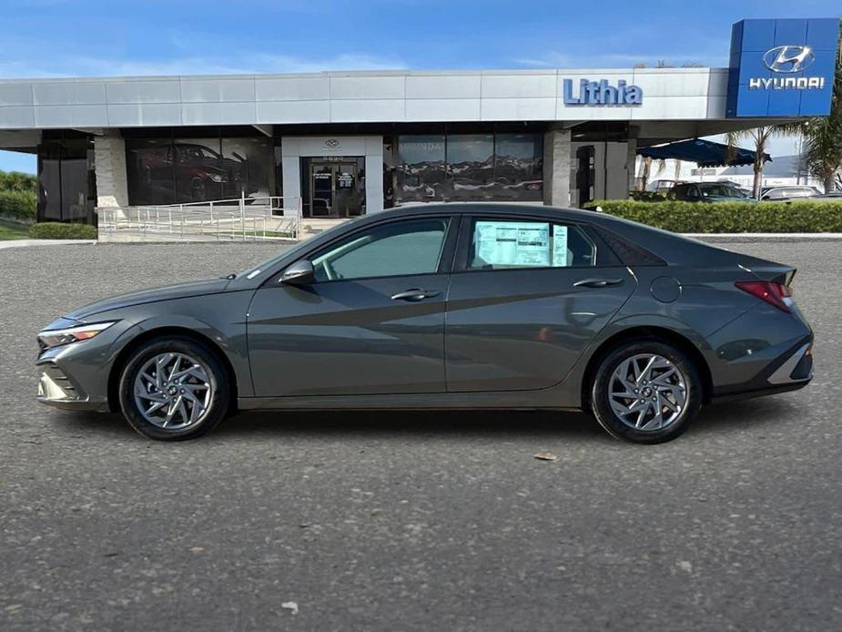 new 2024 Hyundai Elantra car, priced at $24,295