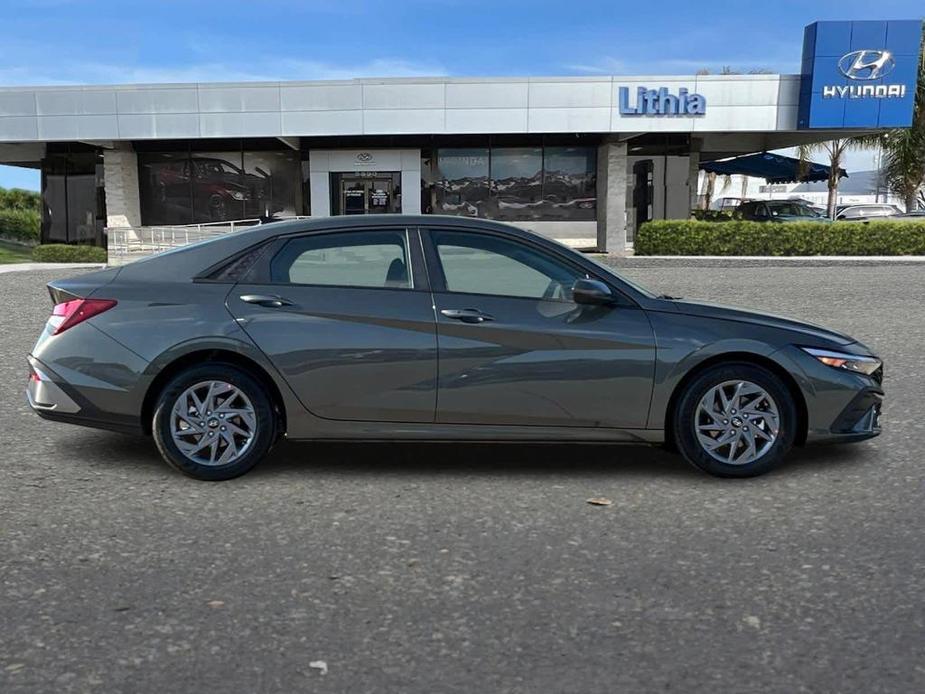 new 2024 Hyundai Elantra car, priced at $24,295