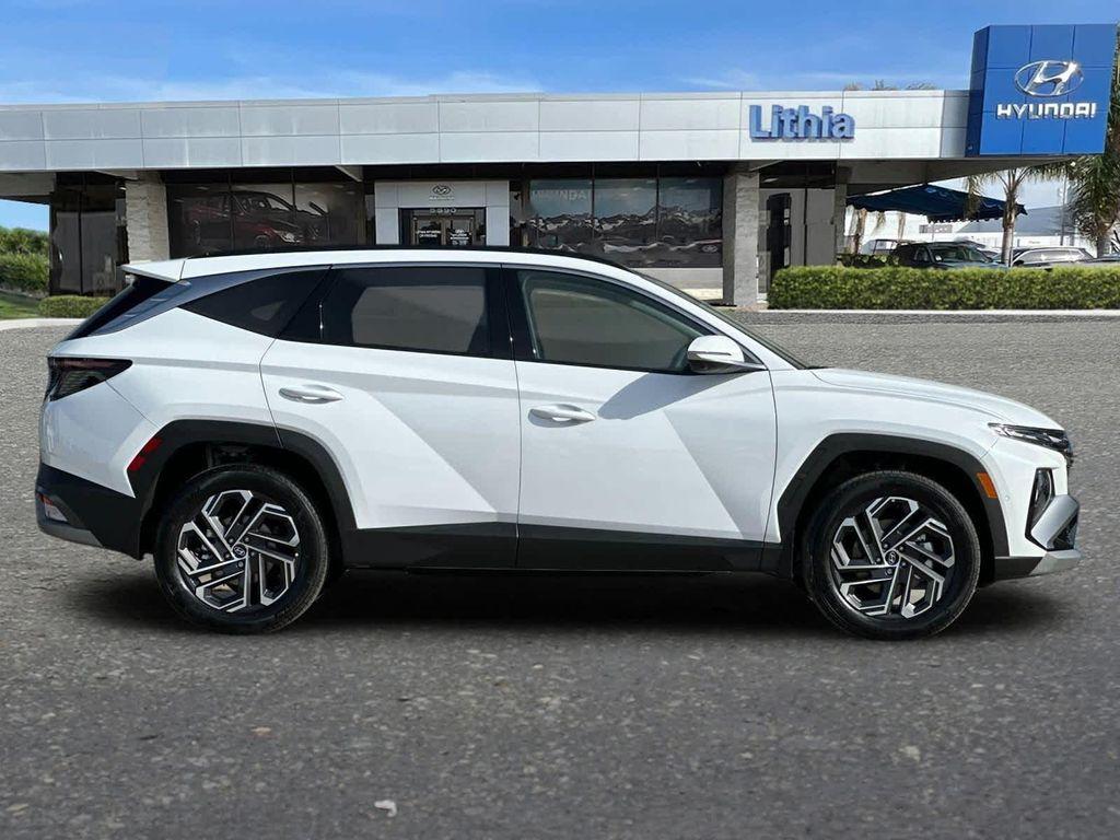 new 2025 Hyundai TUCSON Hybrid car, priced at $37,920