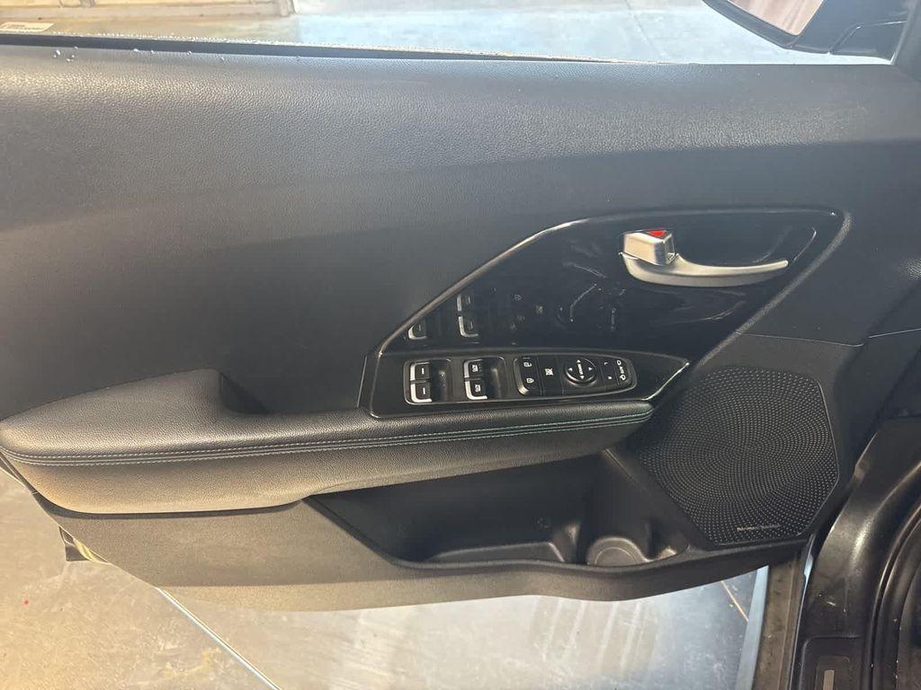 used 2020 Kia Niro EV car, priced at $11,999