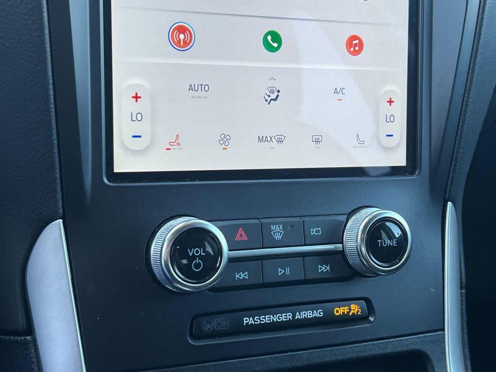 used 2024 Ford Edge car, priced at $19,999