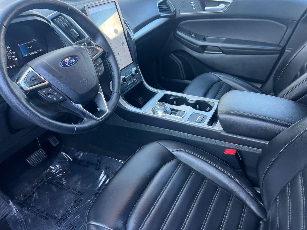 used 2024 Ford Edge car, priced at $19,999