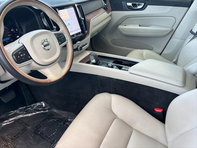 used 2022 Volvo XC60 car, priced at $27,498