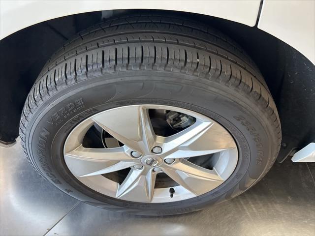 used 2022 Volvo XC60 car, priced at $31,698
