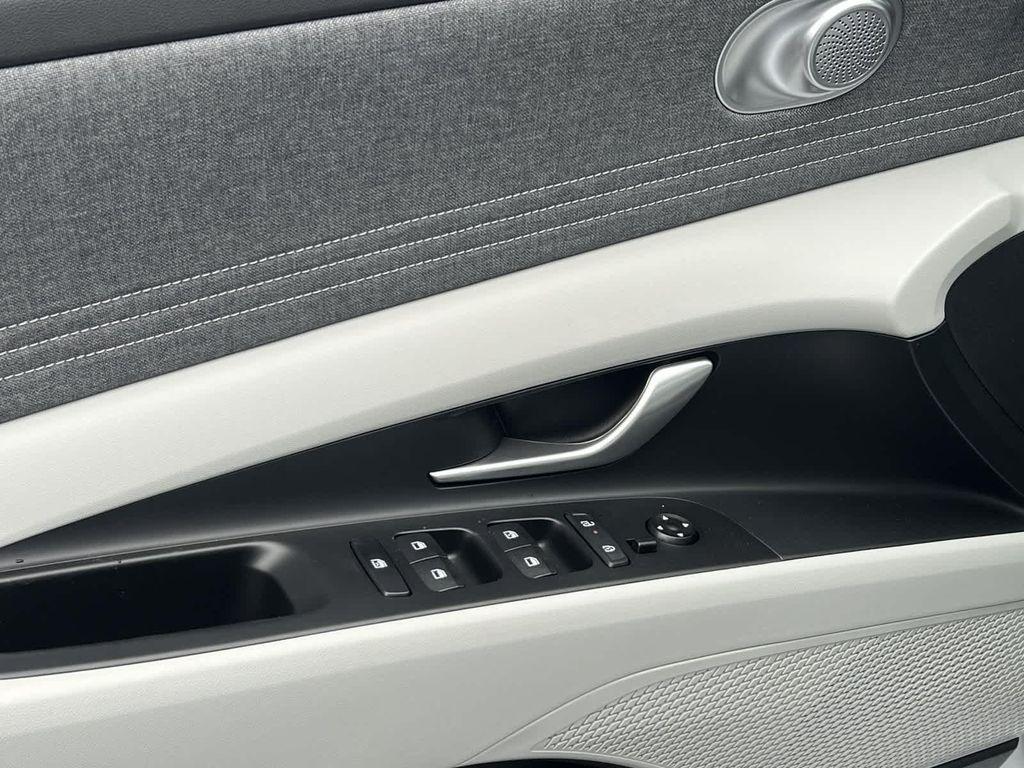 new 2025 Hyundai Elantra car, priced at $26,975