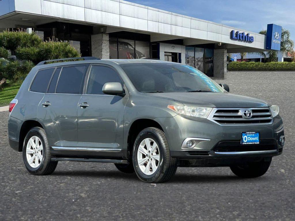 used 2013 Toyota Highlander car, priced at $9,655