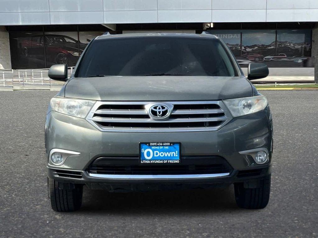 used 2013 Toyota Highlander car, priced at $9,655