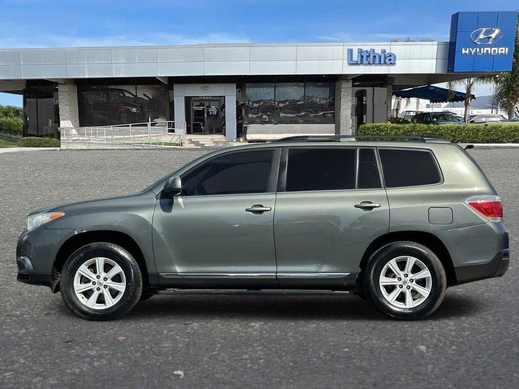 used 2013 Toyota Highlander car, priced at $9,655