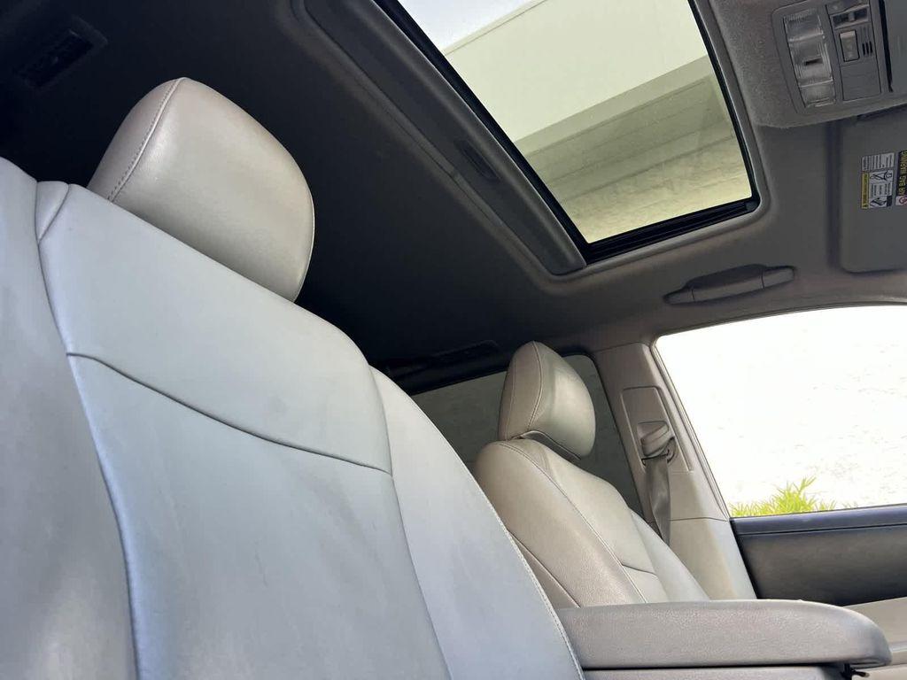 used 2013 Toyota Highlander car, priced at $9,655