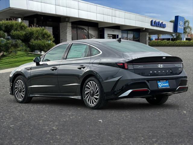 new 2025 Hyundai Sonata Hybrid car, priced at $28,690