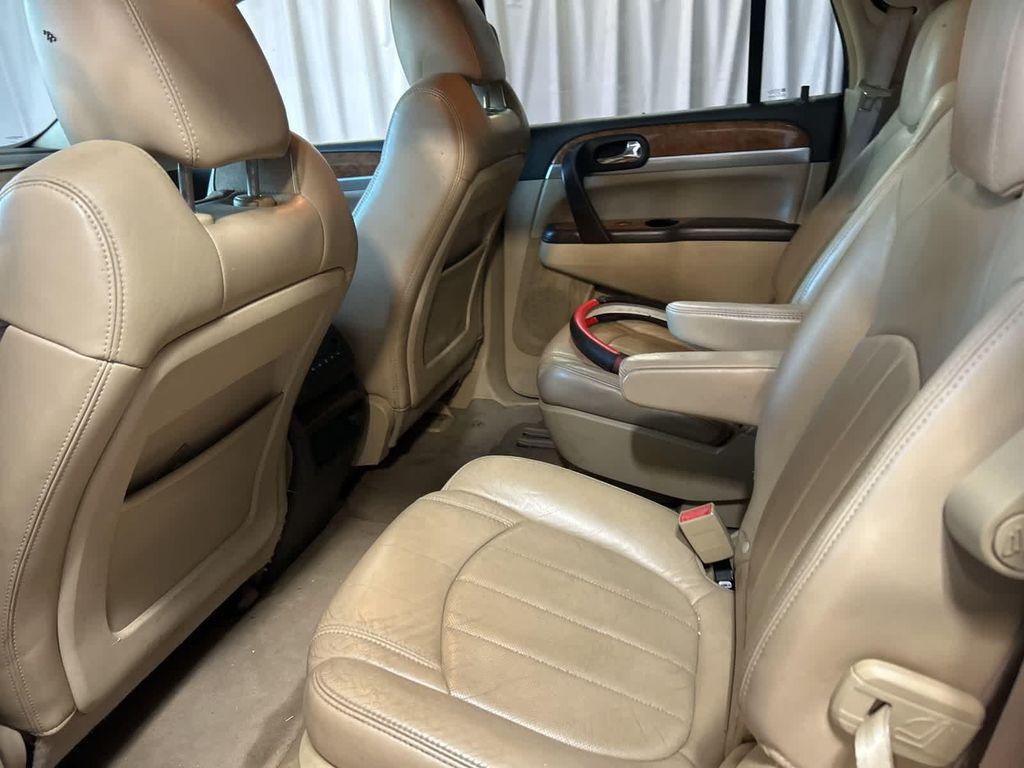 used 2010 Buick Enclave car, priced at $7,999