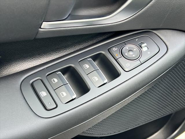 new 2025 Hyundai Sonata Hybrid car, priced at $30,135