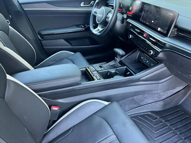 used 2025 Kia K5 car, priced at $28,995