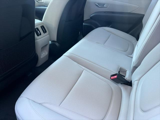 new 2025 Hyundai TUCSON Hybrid car, priced at $36,210