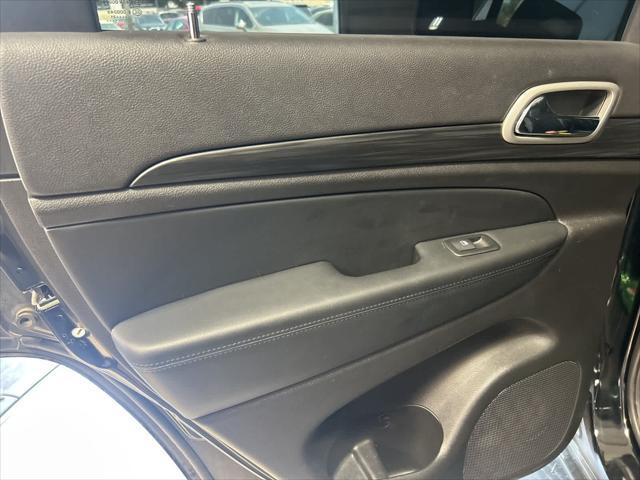 used 2021 Jeep Grand Cherokee car, priced at $27,998