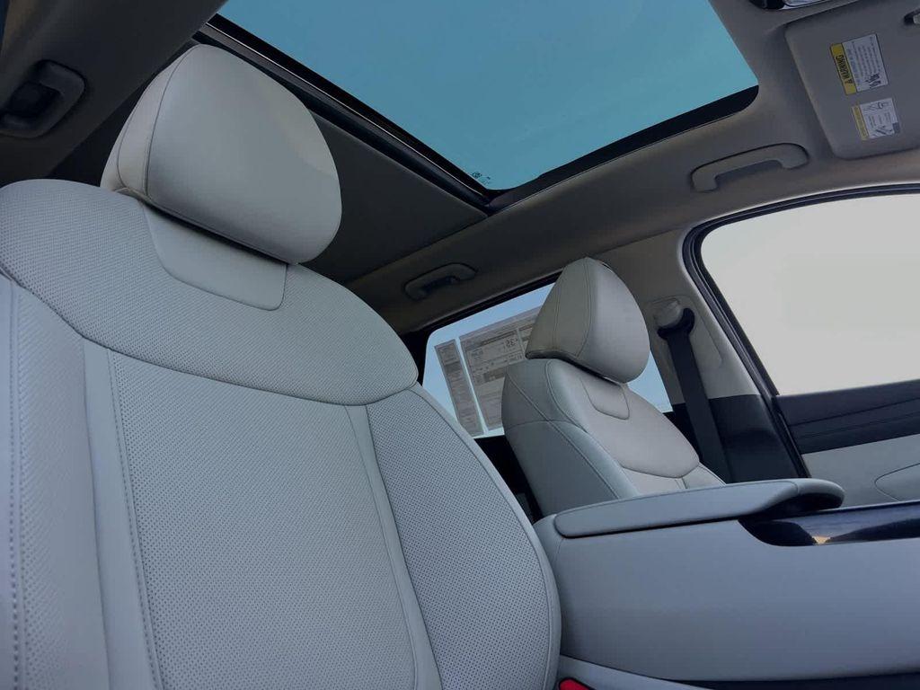 new 2025 Hyundai TUCSON Hybrid car, priced at $31,860