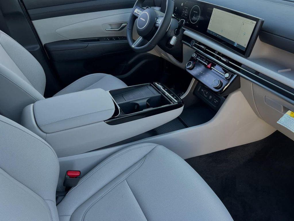 new 2025 Hyundai TUCSON Hybrid car, priced at $31,860