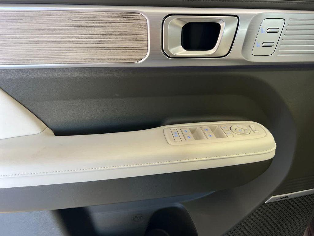 new 2025 Hyundai SANTA FE HEV car, priced at $42,085