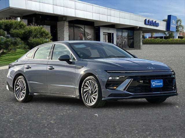 new 2025 Hyundai Sonata Hybrid car, priced at $30,135