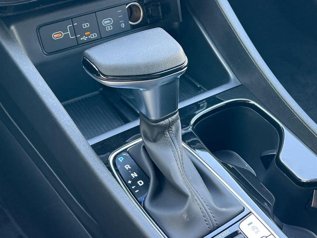 new 2025 Hyundai Tucson car, priced at $27,495