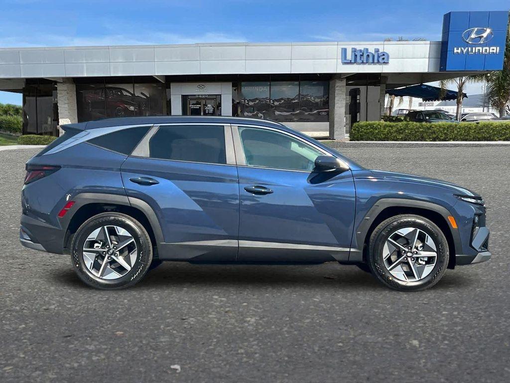 new 2025 Hyundai Tucson car, priced at $27,495
