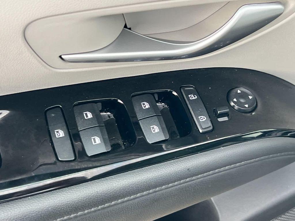 used 2024 Hyundai TUCSON Hybrid car, priced at $26,777
