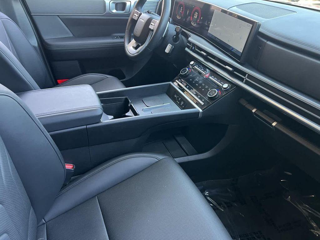 used 2025 Hyundai Santa Fe car, priced at $29,575