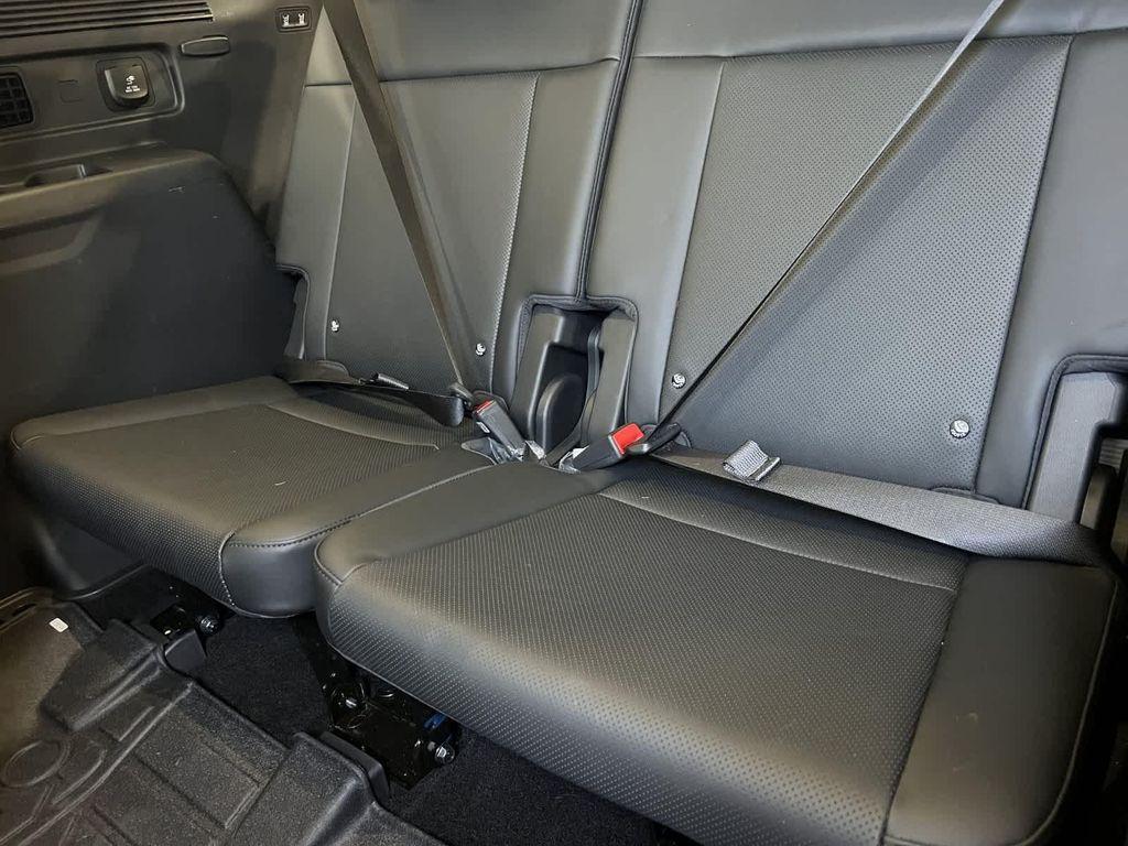 used 2025 Hyundai Santa Fe car, priced at $29,575