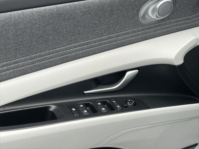 new 2025 Hyundai Elantra car, priced at $26,340