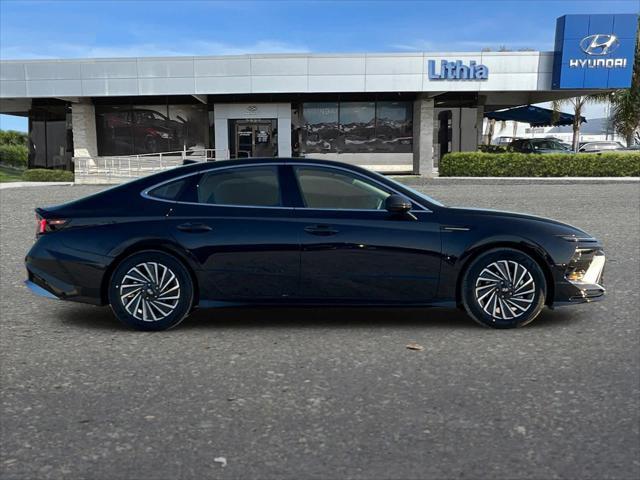 new 2025 Hyundai Sonata Hybrid car, priced at $36,345