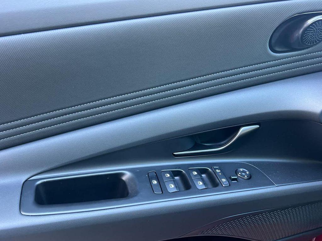 new 2025 Hyundai Elantra car, priced at $22,780