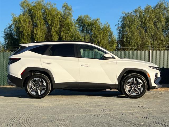new 2025 Hyundai TUCSON Hybrid car, priced at $35,725