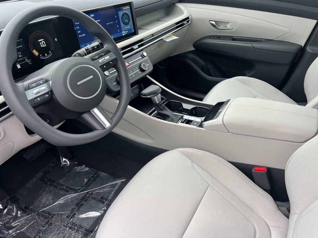 new 2025 Hyundai Tucson car, priced at $25,450