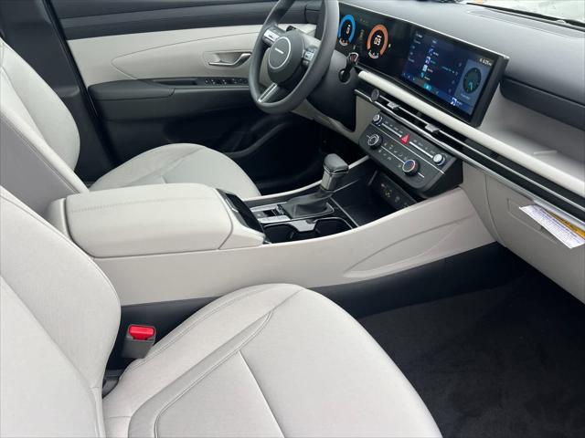 new 2025 Hyundai Tucson car, priced at $27,350