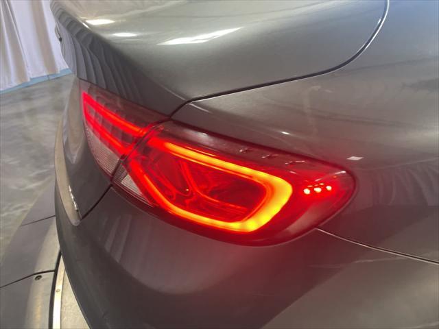 used 2016 Chrysler 200 car, priced at $10,999