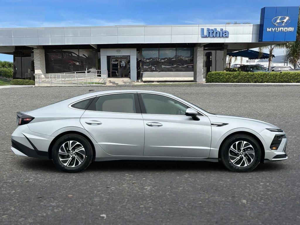 new 2026 Hyundai Sonata Hybrid car, priced at $30,350