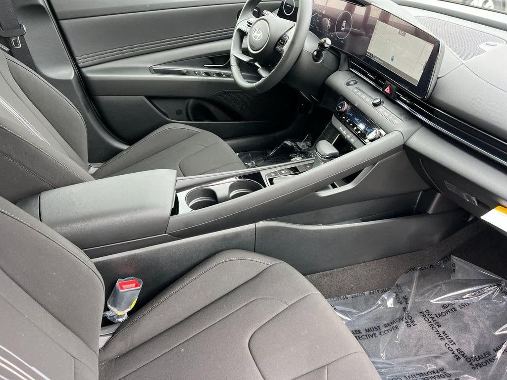 new 2025 Hyundai ELANTRA HEV car, priced at $26,280