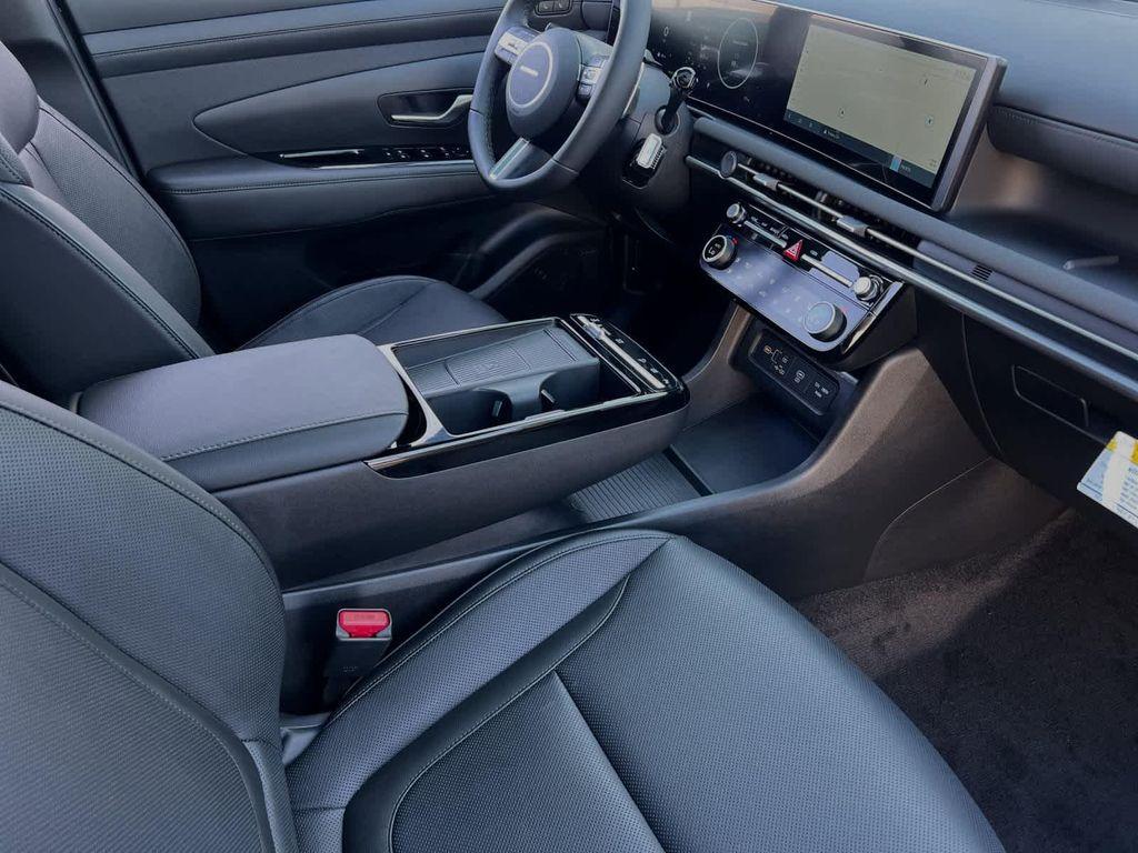 new 2025 Hyundai TUCSON Hybrid car, priced at $37,985