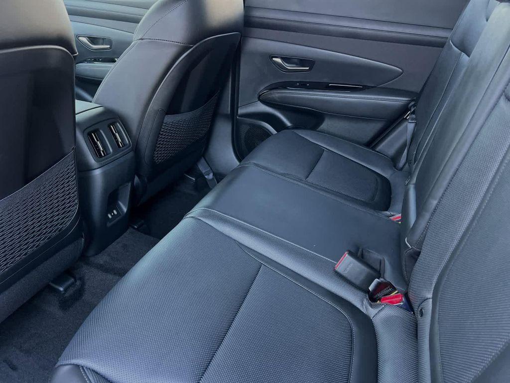 new 2025 Hyundai TUCSON Hybrid car, priced at $37,985