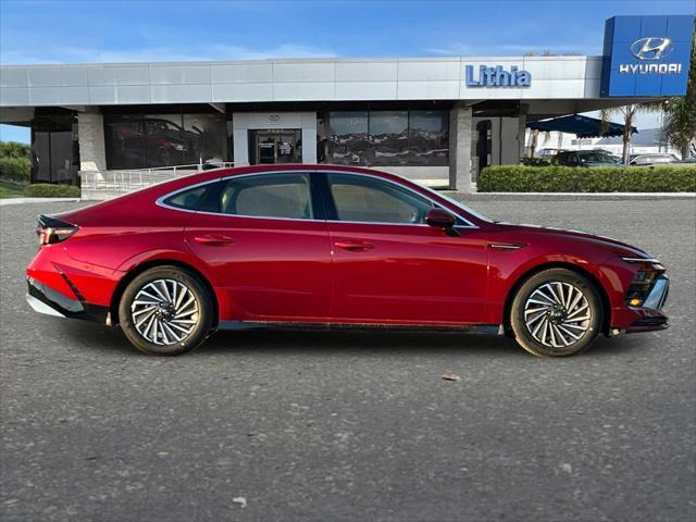 new 2025 Hyundai Sonata Hybrid car, priced at $30,385