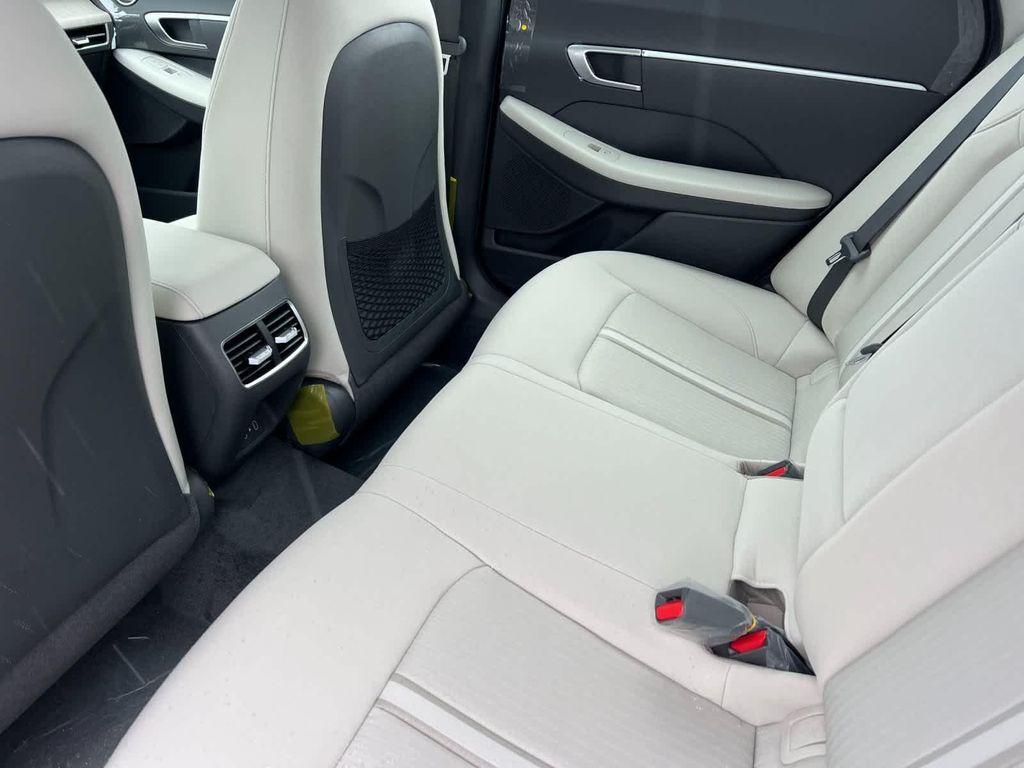 new 2025 Hyundai Sonata Hybrid car, priced at $29,885