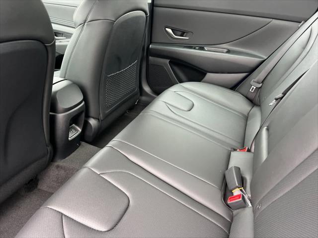 new 2025 Hyundai Elantra car, priced at $25,075